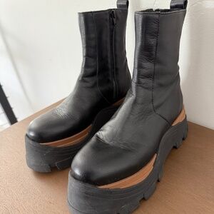 Alohas Platform Ankle Boot Size 40